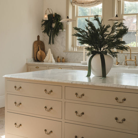 Regola Matt White Vase