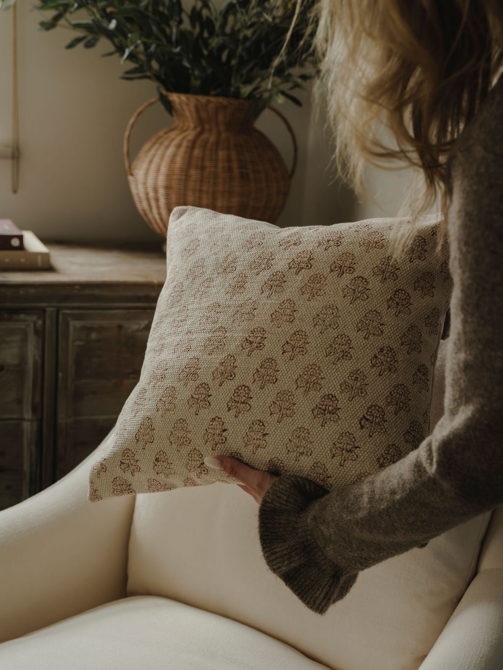 Clarendon Brick Cushion