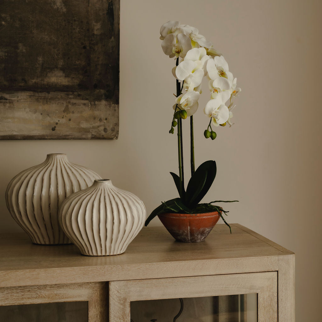 Lorito Textured Cream Vase