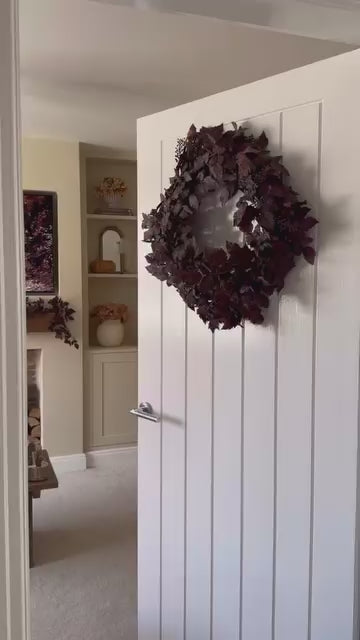 Luxury Cimicifuga Winter Leaf Wreath