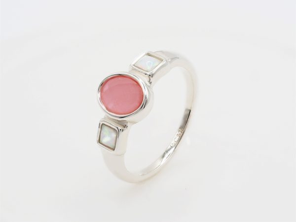 rose quartz ring