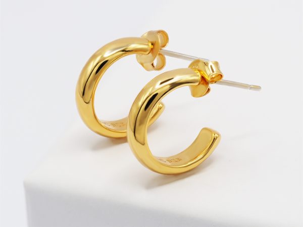 gold hoop earrings