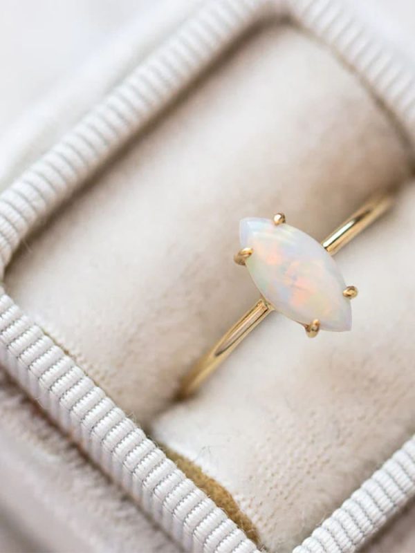 dainty ring band