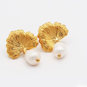 Shell Pearl Drop Earrings